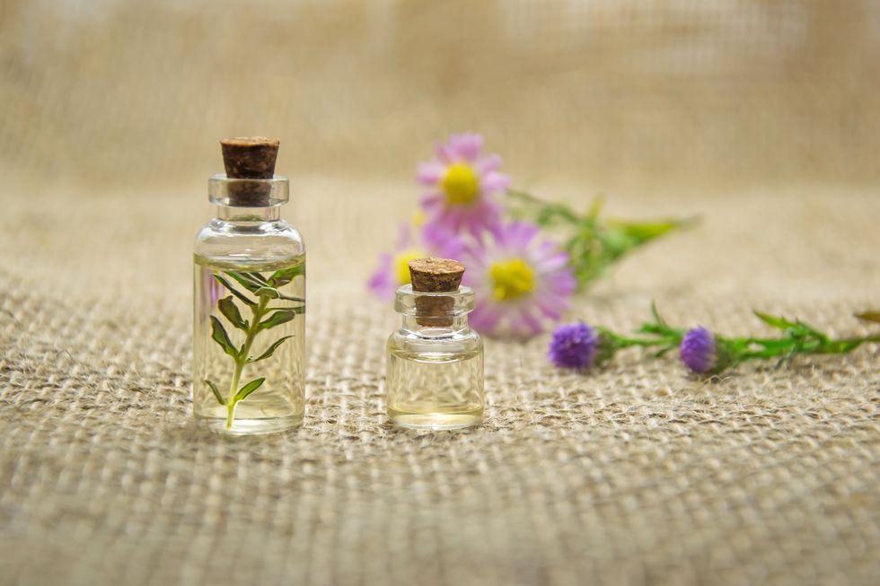 5 Essential Oils To Make Your Life Easier