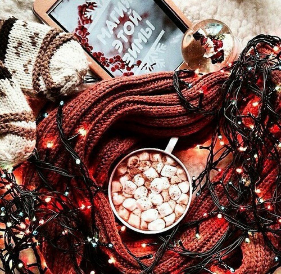 25 Days of Golden Holiday Captions