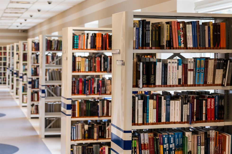 9 Things You'll Definitely See In The Library This Finals Season