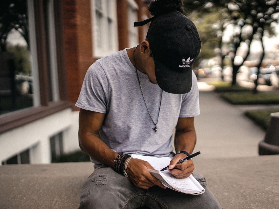 10 Songs That'll Keep You Focused This Finals Week