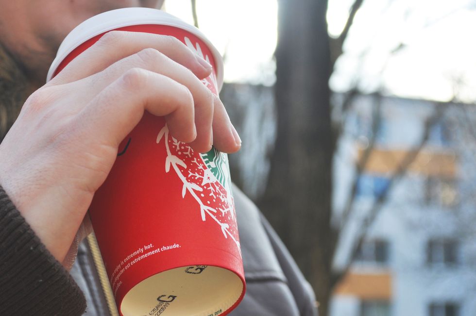 Starbucks Lets You Color Coffee Cups