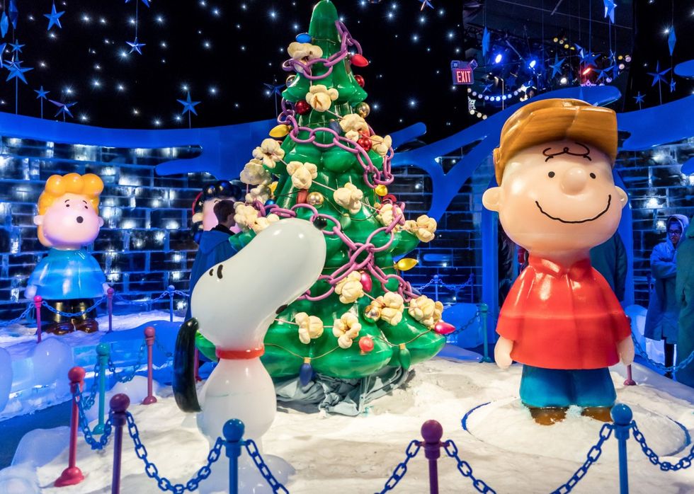 The 8 Best Things About Celebrating Christmas And Hanukkah, As Told By 'The Peanuts'