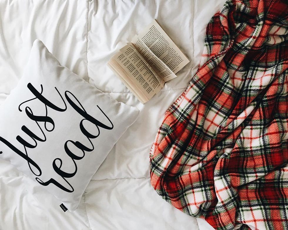 7 Holiday Book & Food Pairings