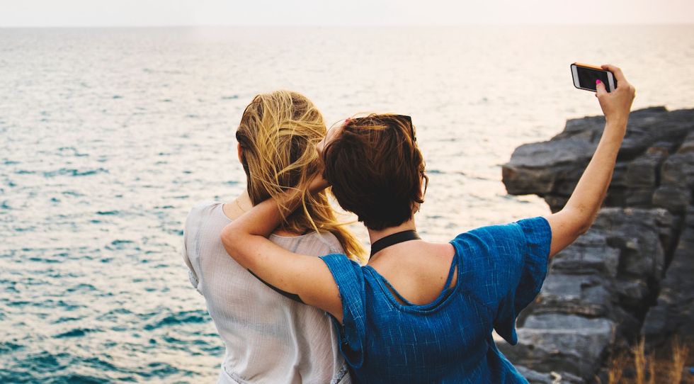 Long Distance Siblings To My Long-Distance Sibling, Our Love Knows No Distance | The Odyssey ...
