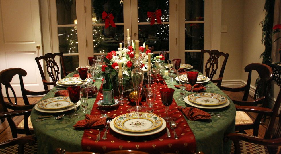 10 Things That Happen At EVERY Italian Christmas Eve