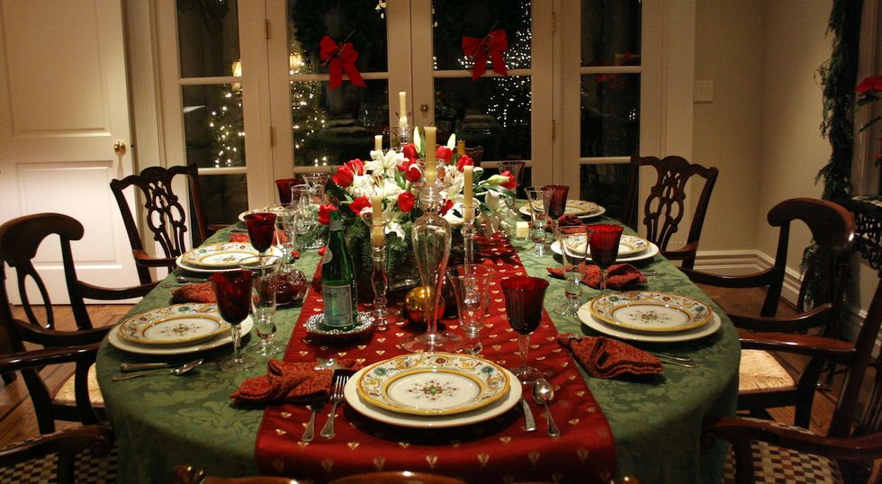 10 Things That Happen At EVERY Italian Christmas Eve