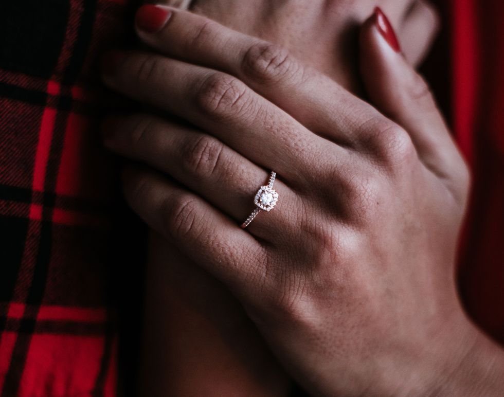 The 6 Things You Need To Know Before You Go Engagement Ring Shopping