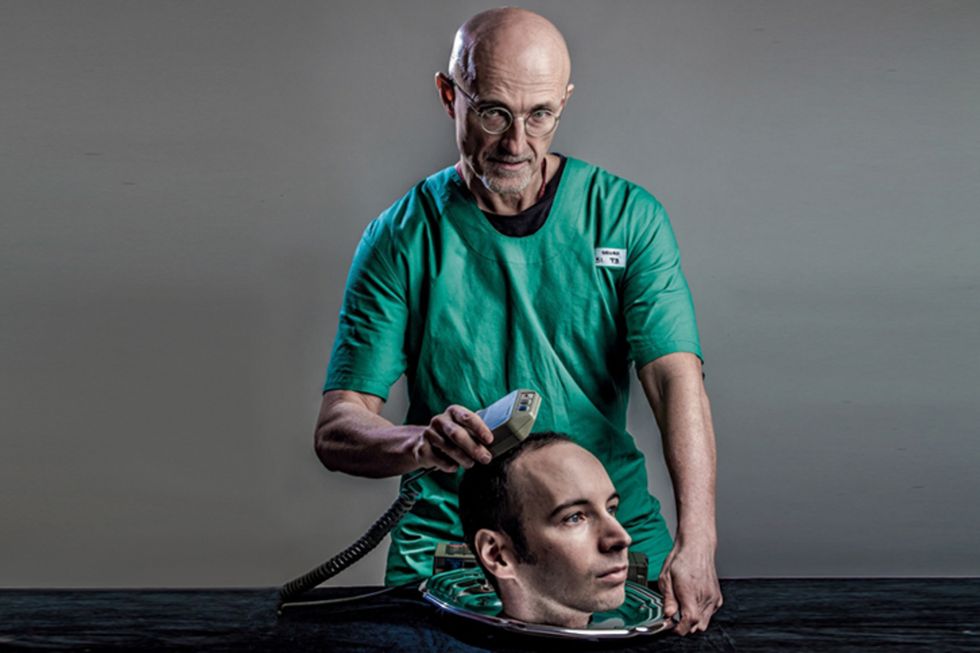 The First Human Head Transplant Is Set To End In 2017