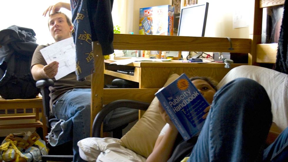 14 Annoyances College Kids Deal With On The Daily