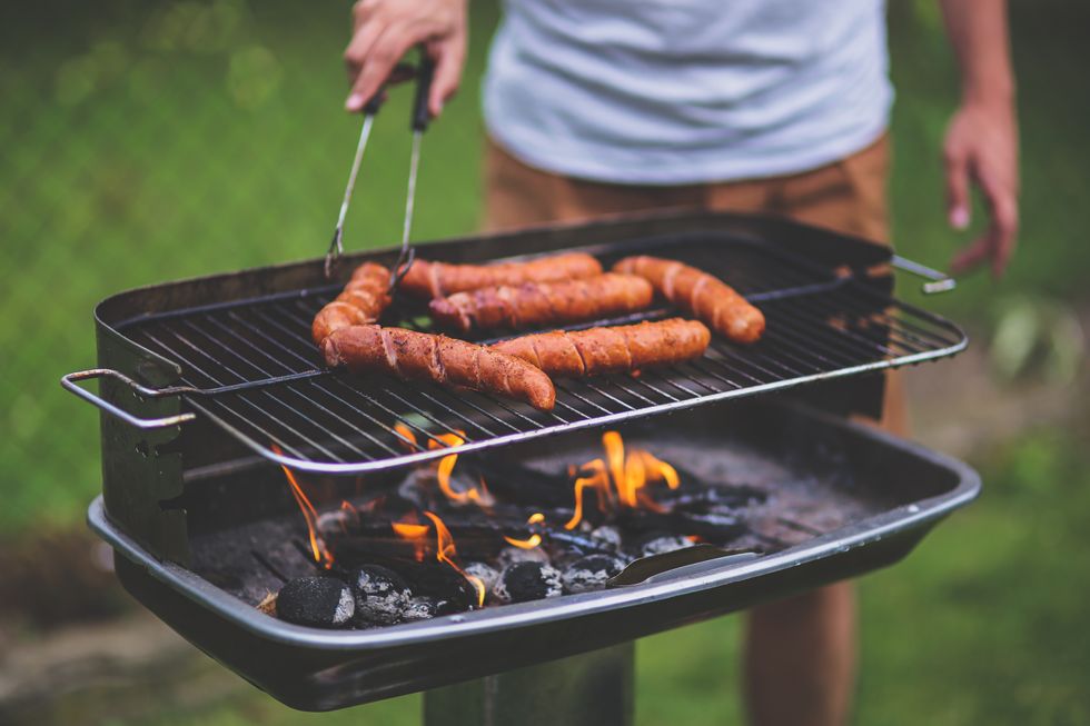 7 Tips To Throw An Easy & Awesome BBQ, Any Time Of The Year