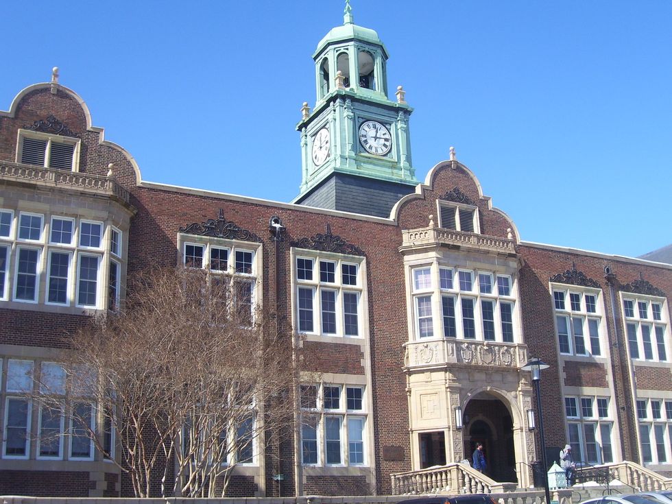 ​12 "Yes" To "Eh" Places to Eat On Campus At Towson