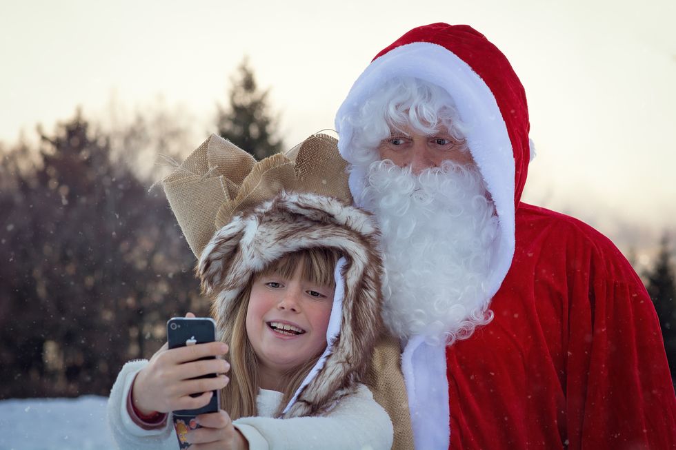 Why You Should Quit Your Phone For Christmas