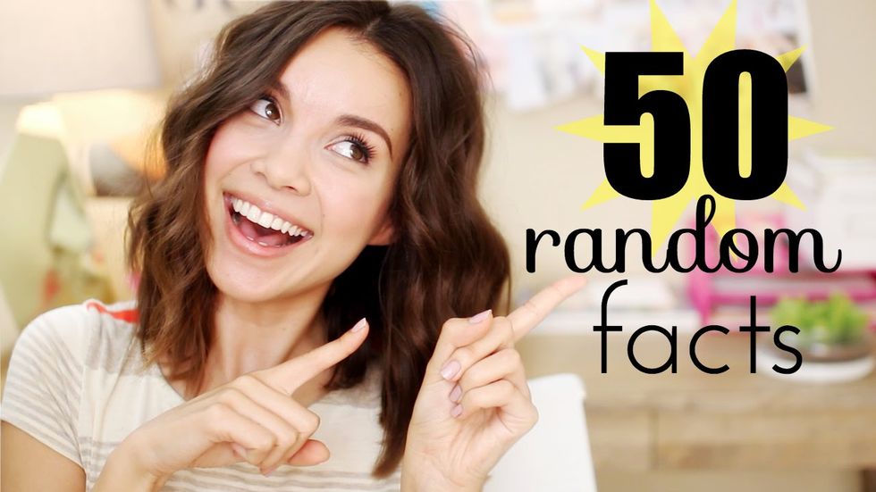 10 TouTubers Every Girl Should Watch