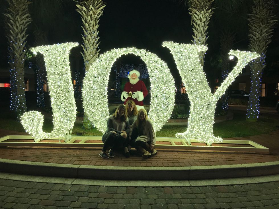 5 Reasons Why Christmas Is The Best Holiday Ever The Odyssey Online