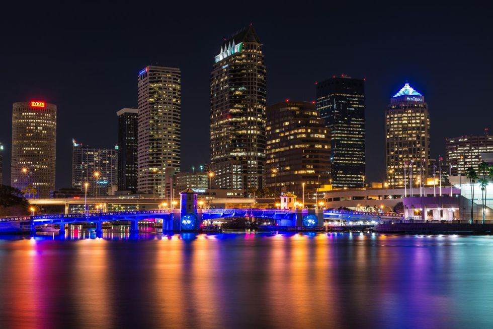 The 5 Best Places For Happy Hour In Tampa