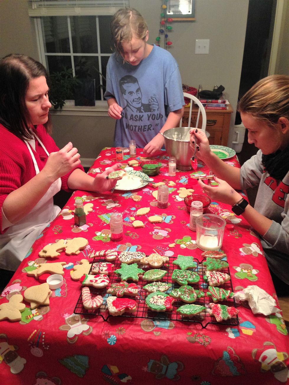 5 Non-Conventional Christmas Traditions That My Family Celebrates