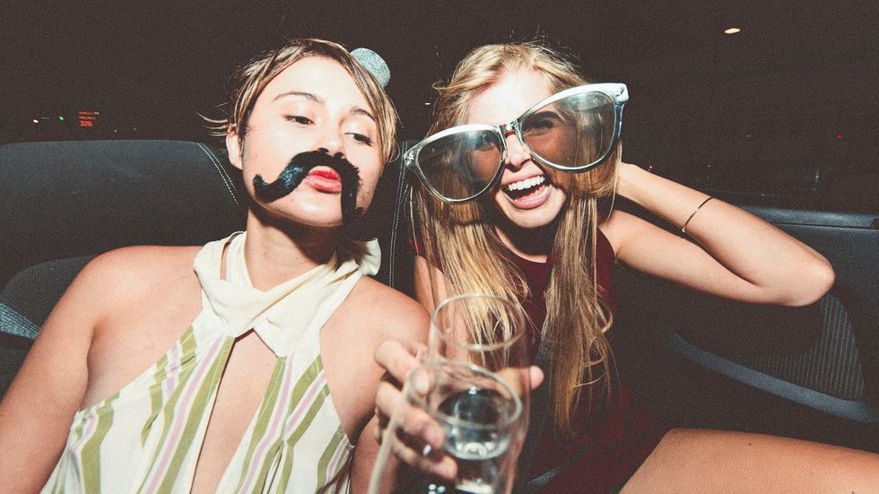 7 Slang Terms From 2017 That Will Slide Into 2018's DMs