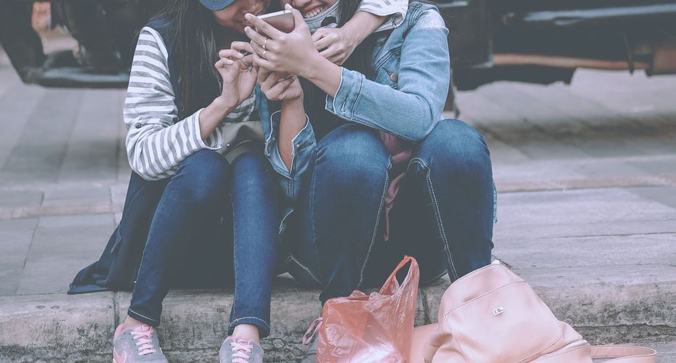 15 Texts That We Have ALL Sent To Our Best Friend About THAT Guy We Like