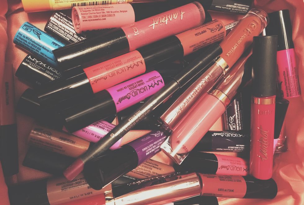 10 All-Too-Real Confessions of A Clinical Lipstick Junkie