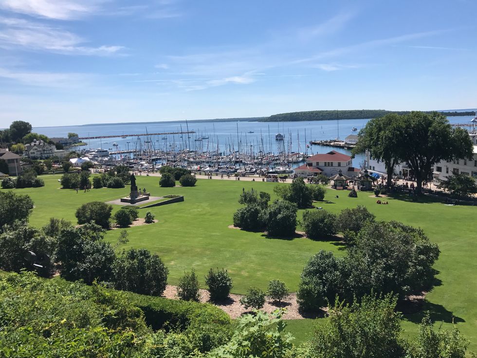 4 Reasons You Need To Prioritize Travel When You're Still Young