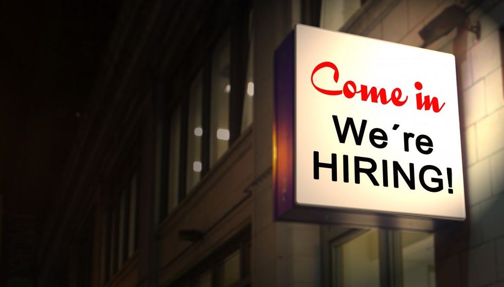 It's Official, Job Hunting Over Winter Break As A College Student SUCKS