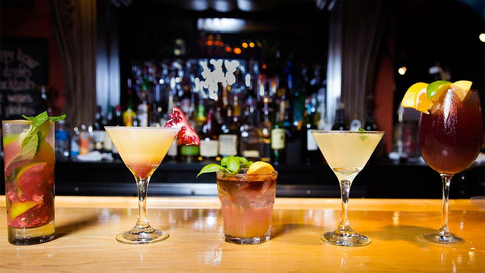 The 'Wins' and 'Fails' of Bartending in College