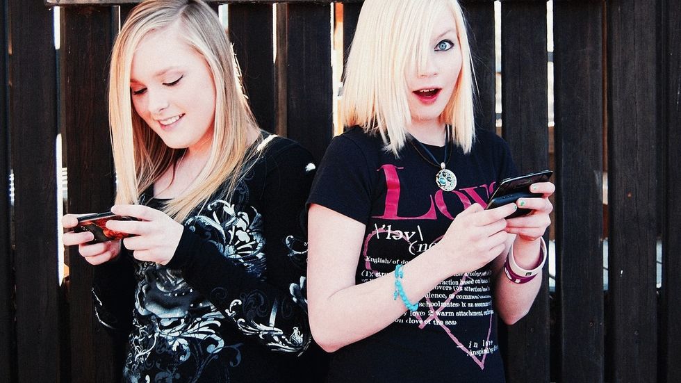33 Five-Word Texts You've Swapped With Your BFF, Probably Already Today