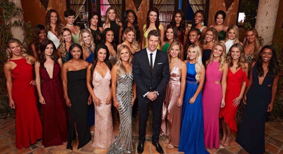 10 Things Every Millennial Girl Who Loves 'The Bachelor' Does, Without Fail
