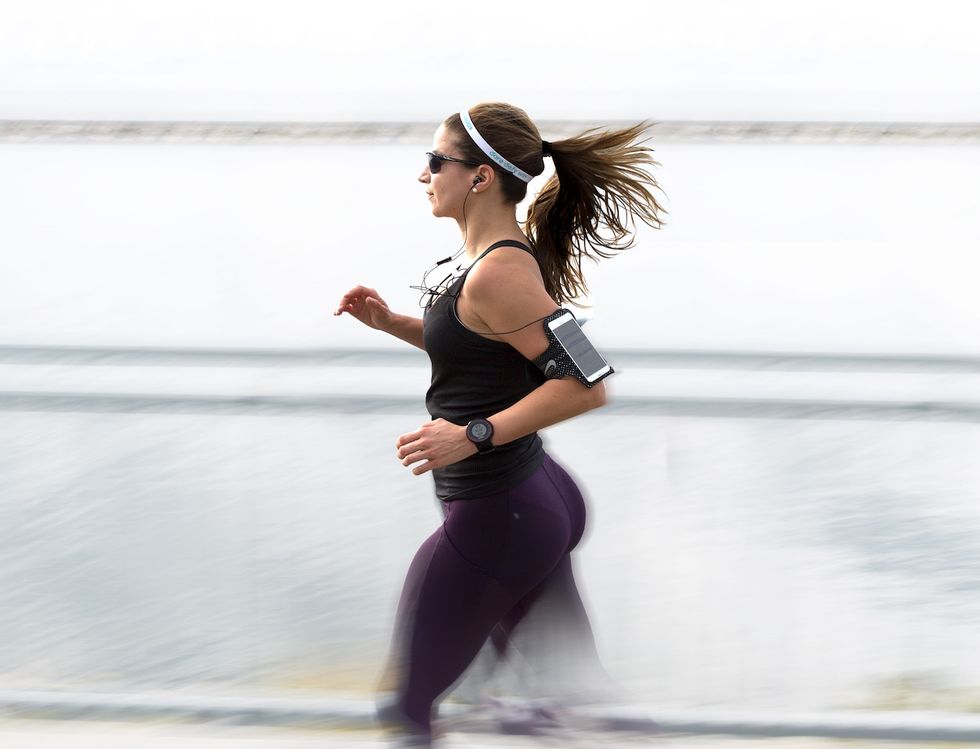 10 New Years Resolutions College Kids Give Up Before February