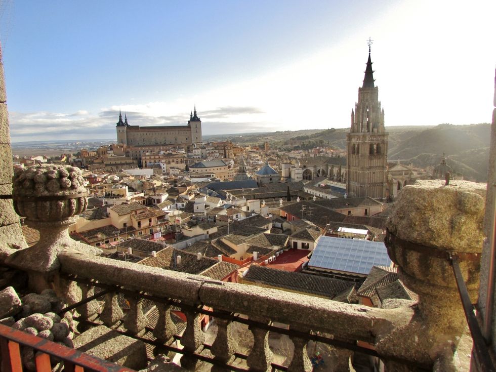 6 Study Abroad Tips To Follow To Maximize Your Trip