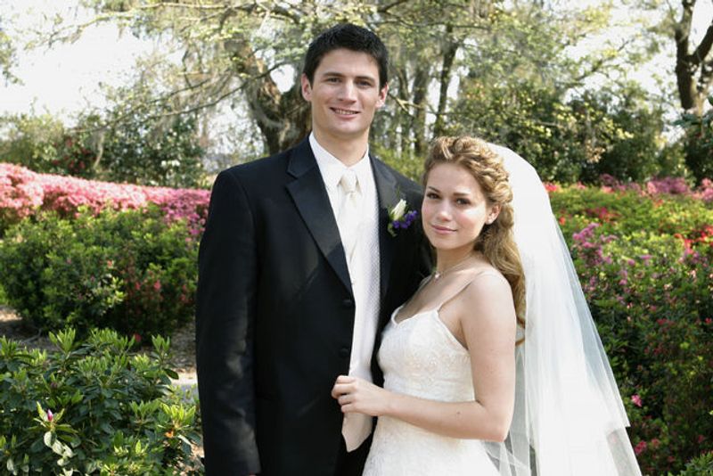 haley james scott prom dress Haley's Iconic Prom Dress: A Moment to Remember
