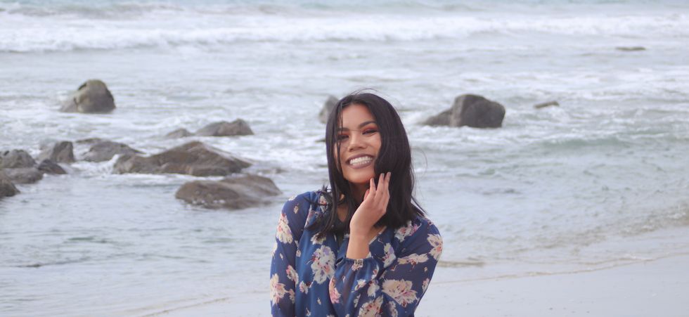 Yeah, I Go On Dates As An Excuse To Try Out My Makeup