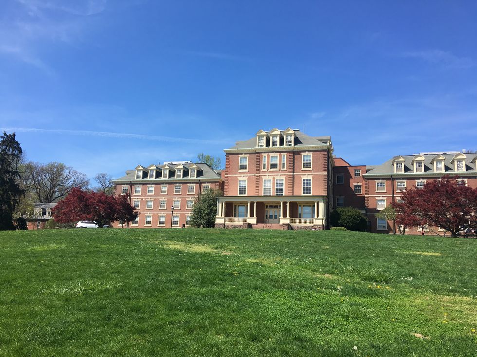 8 Pros And Cons Of Going To A Boarding School