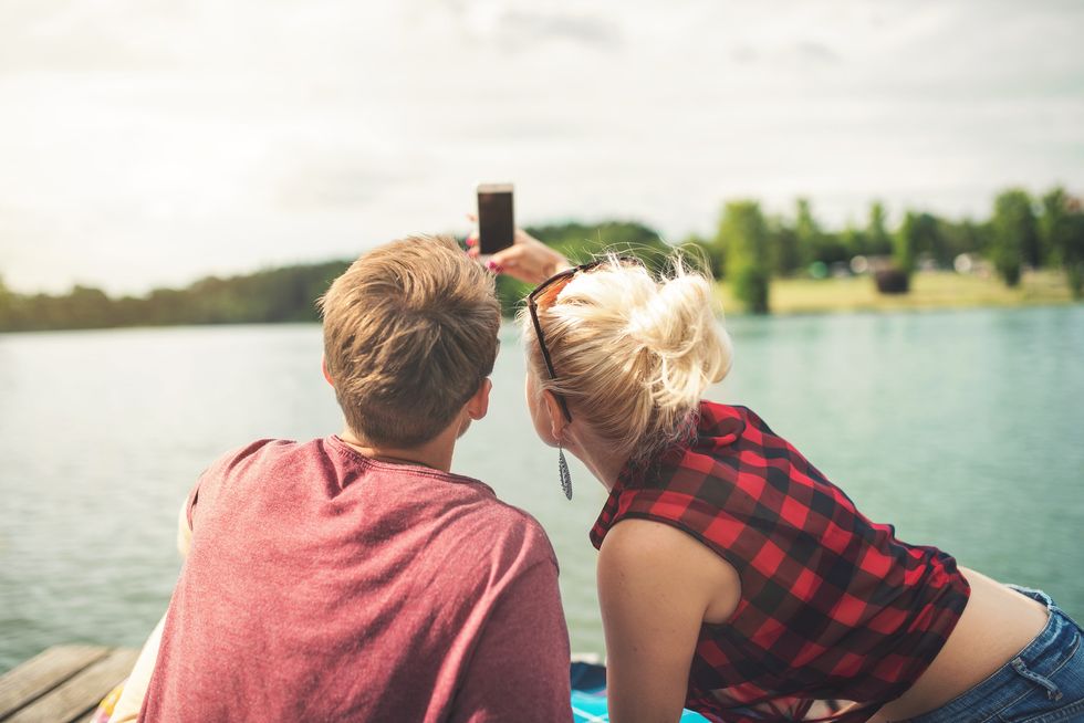 12 Dos and Don'ts To Help You Find Love On Tinder