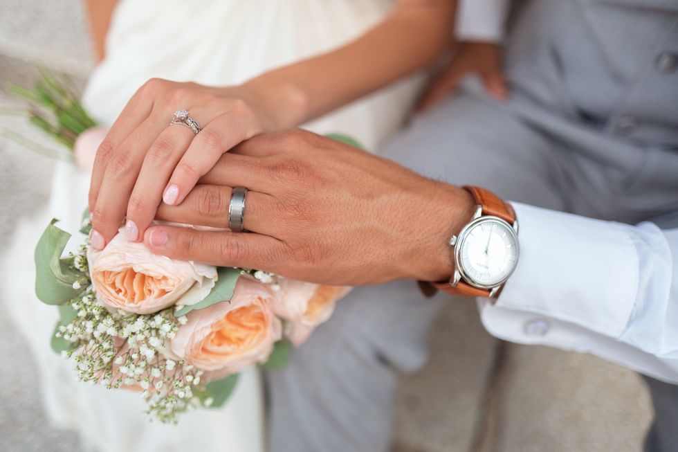 It's Still OK To Marry Young Even If Everyone Else Thinks It's Not