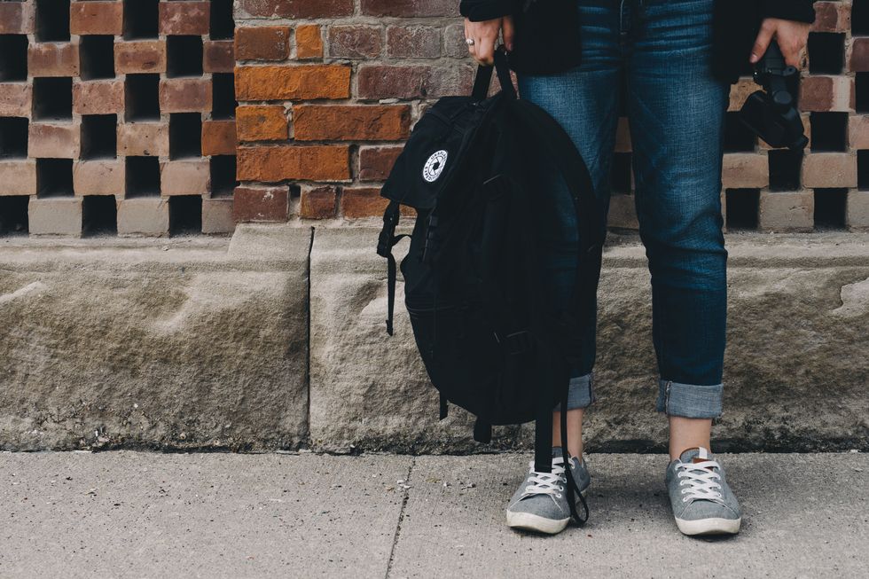 6 Thoughts That Cross Your Mind Moving Back To School After A Month Away