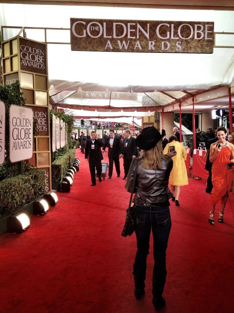 Everything You Need To Know To Host Your Own Award Show Party