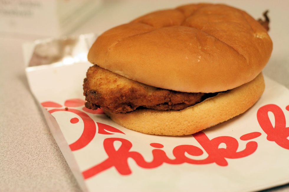 10 Obvious Signs You're Proud To Be In A Committed Relationship With Chick-Fil-A