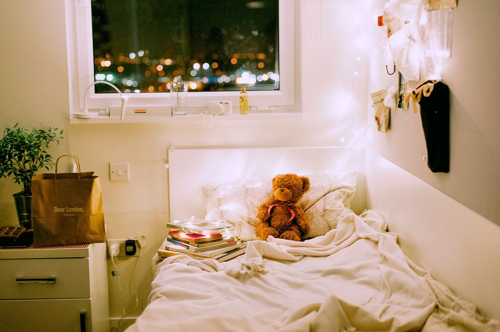10 Ways Cold College Girls Can Cozy Up Their Apartment In Those Long Winter Months