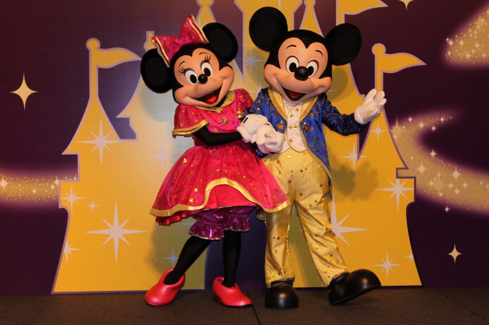 13 Signs You've Found The Mickey To Your Minnie