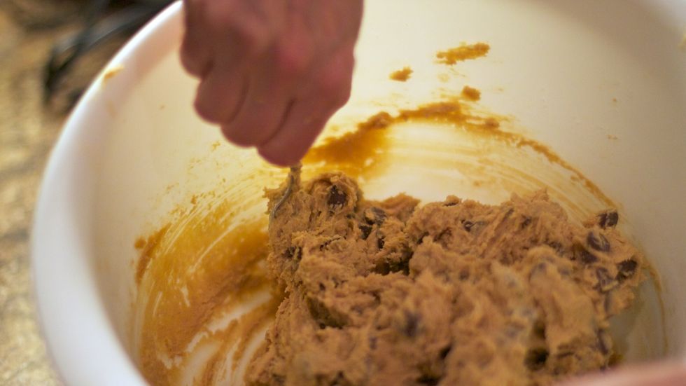 7 Reasons You Started Binge-Eating Cookie Dough In College, #NoRegrets