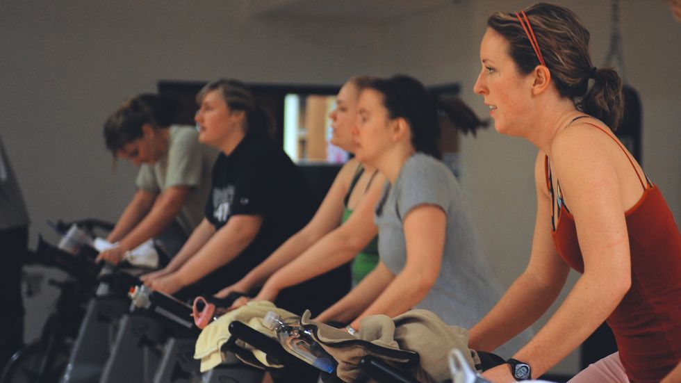8 Thoughts And Struggles You Have In A Workout Class When You're REALLY Working Out
