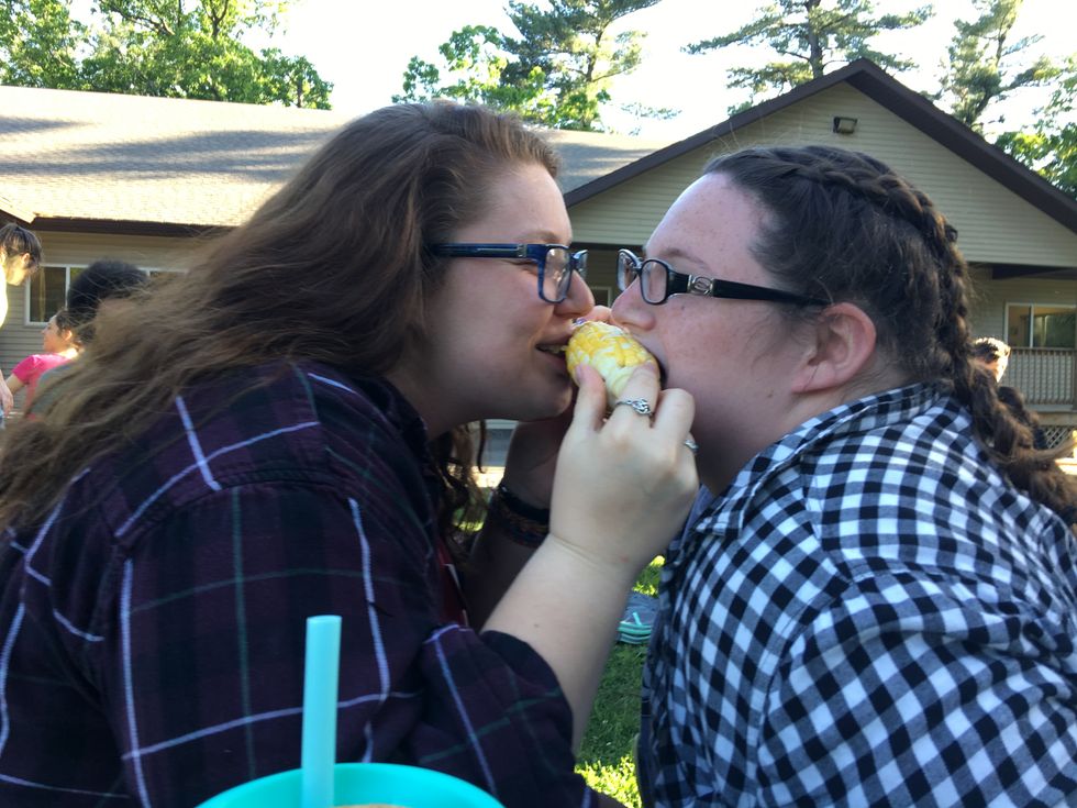 8 Reasons Why Your College Friends Are Forever