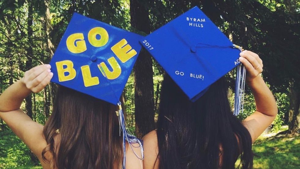 5 Reasons You Should Go To College With Your Best Friend