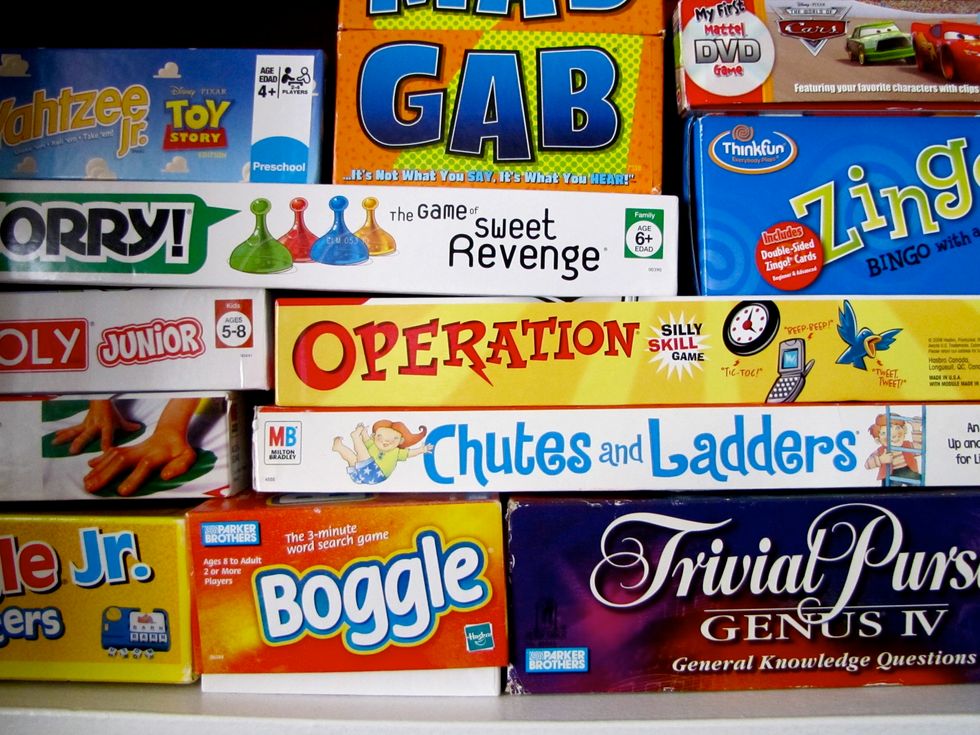 11 Games You Played On Family Game Night As A Kid