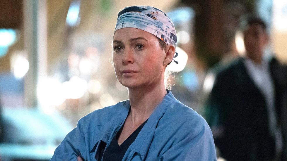 10 Struggles Of Watching 'Grey's Anatomy,' Spoiler-Free, 10+ Years After It Aired