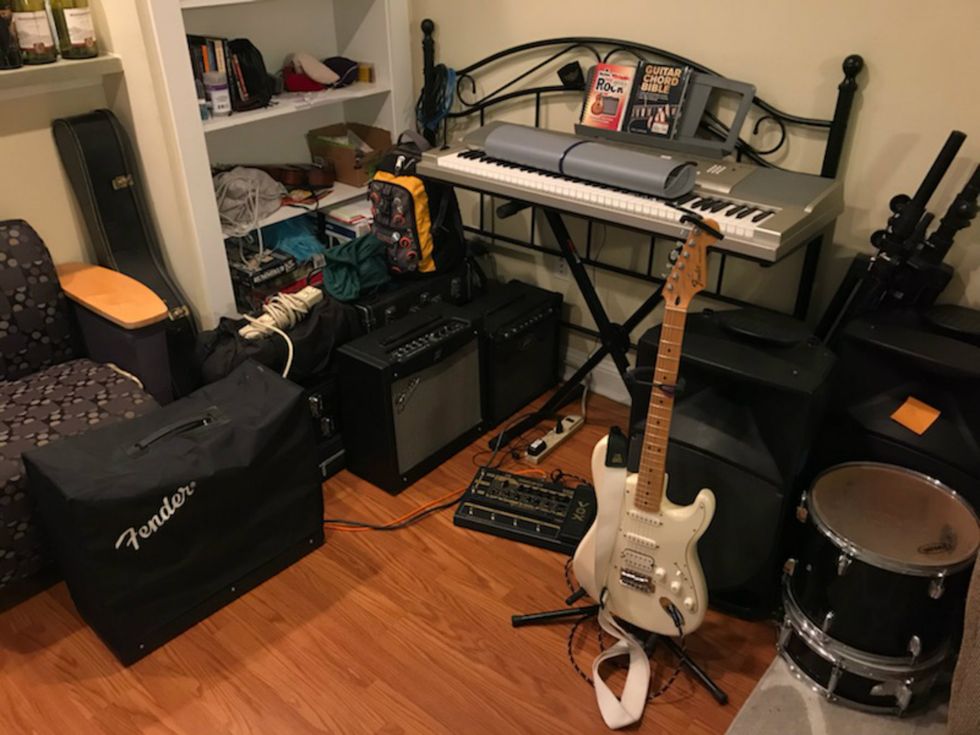 13 Signs You Date A Boy In A Band