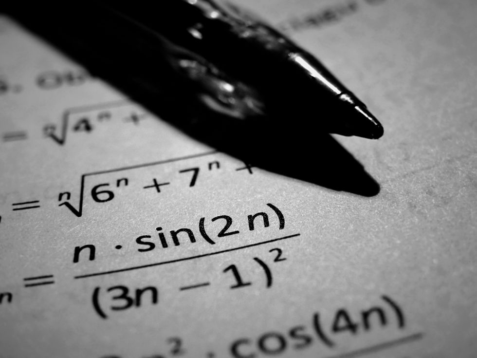 10 Thoughts Everybody Thinks During A Math Test