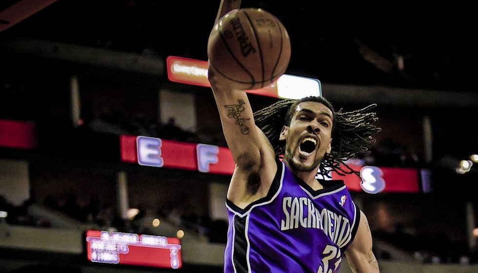 If You're Still Looking For A Valentine's Bae, Shoot Your Shot Today