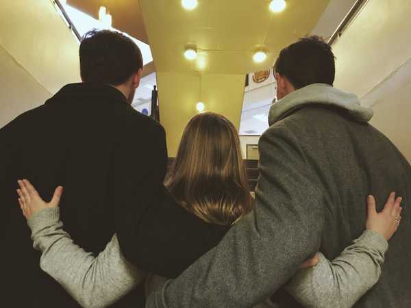 What It's Like To Date A Twin